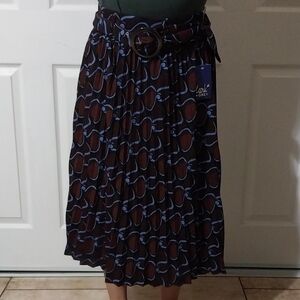 Elegant Dark Purple and Blue Patterned Skirt Brand: Lark + Grey